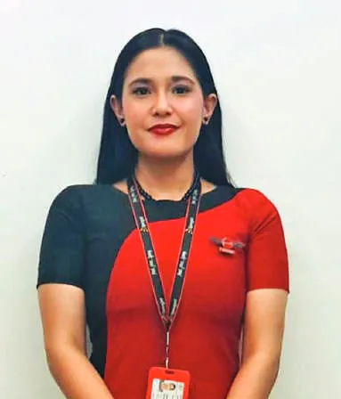 Portrait of Ms. Shivani in a SpiceJet uniform